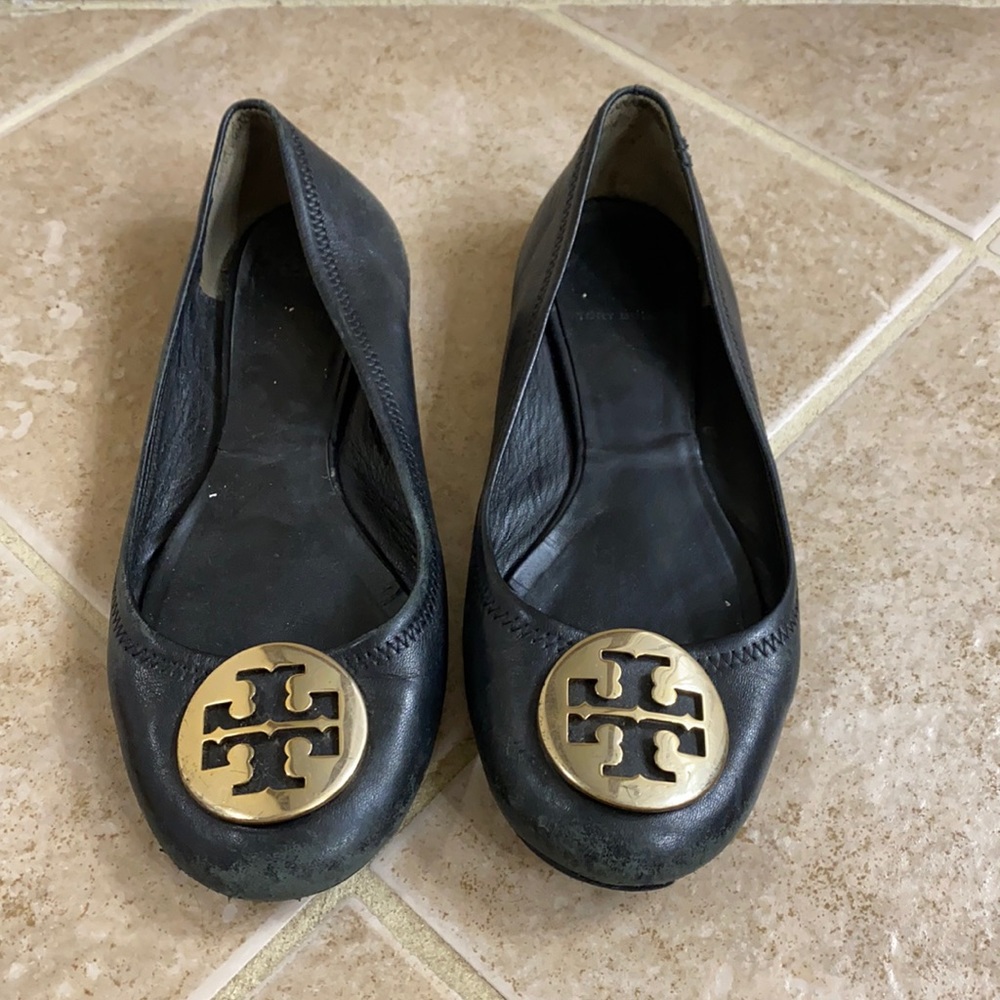 Black Tory flats